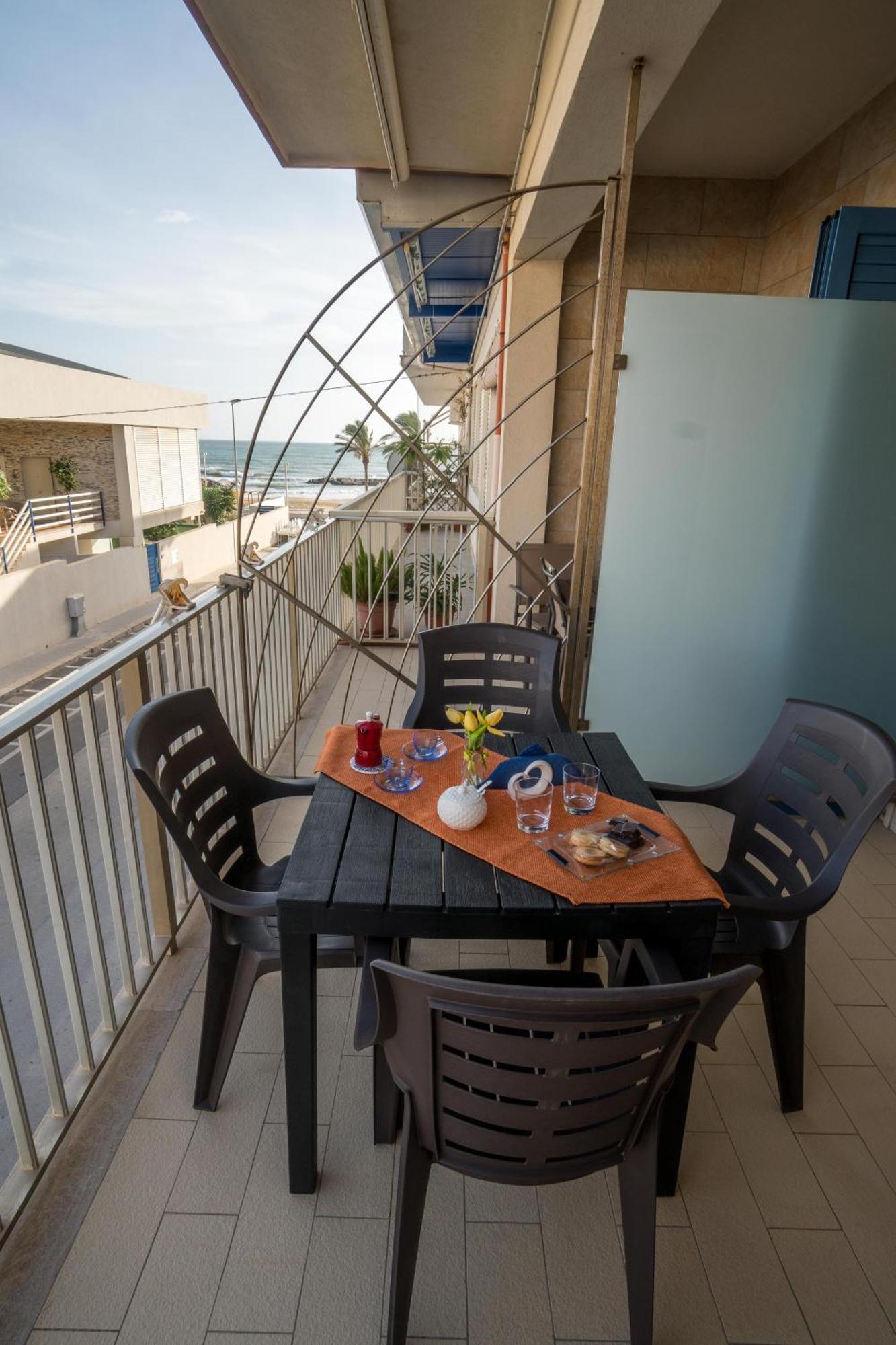 Caposud - Appartamento Salgari Marina di Ragusa Ngoại thất bức ảnh